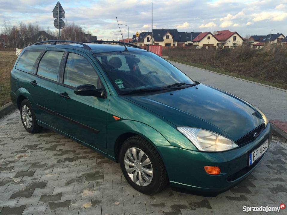 Nieuszkodzony Ford Focus zielony Piaseczno sprzedam