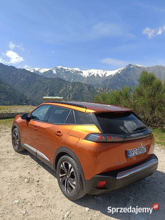 Peugeot 2008 II 15 HDI Allure EAT8 130 2022 r pomarańczowy