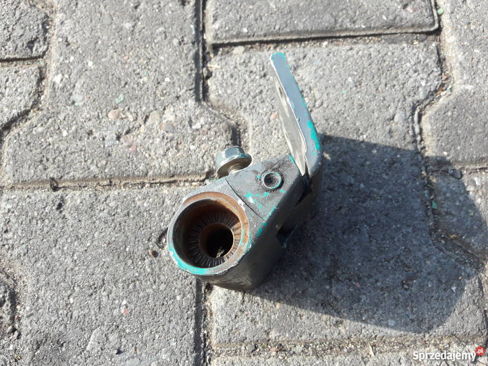 zawias lewy mercedes 814 1120 1117 A6737200737 zawiasy Karoseria Częstochowa