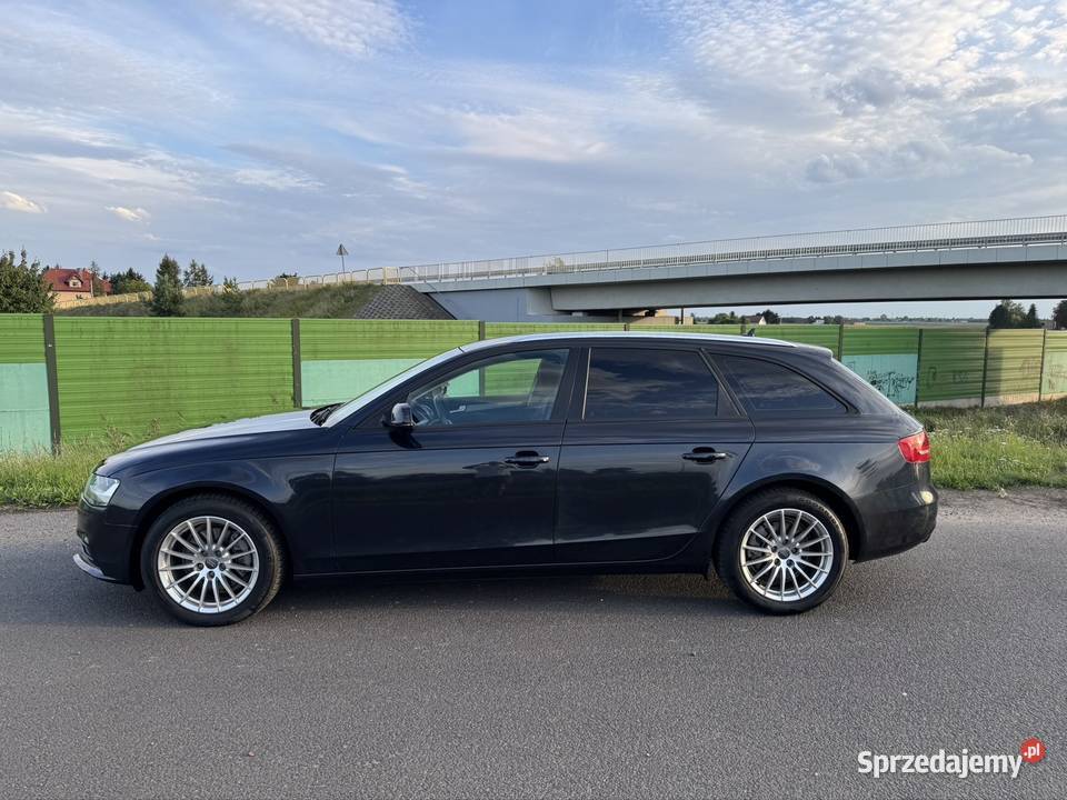 Audi A4 B8 Avant 20 TDI 177 automat Ambiente 1968cm3