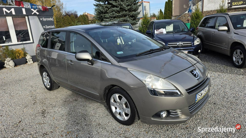 Peugeot 5008 Navi Panorama Head Up 120 16 benz Świdnica sprzedam