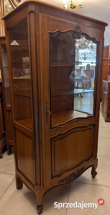 Piękna witrynaserwantka ludwikowska orzechsklep Dąbrowa Górnicza