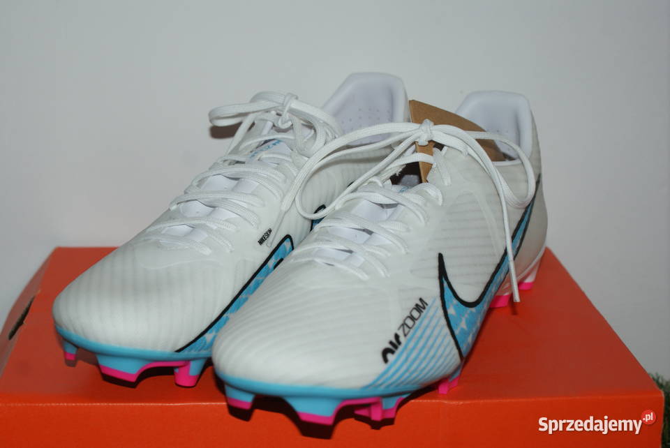 BUTY PIŁKARSKIE KORKI NIKE ZOOM VAPOR 15 ACADEMY Toruń