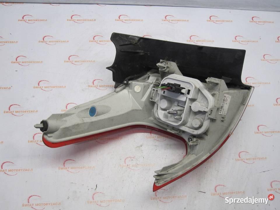 PEUGEOT 2008 I 13r lampa prawa tył 9678074380 osobowe Kielce