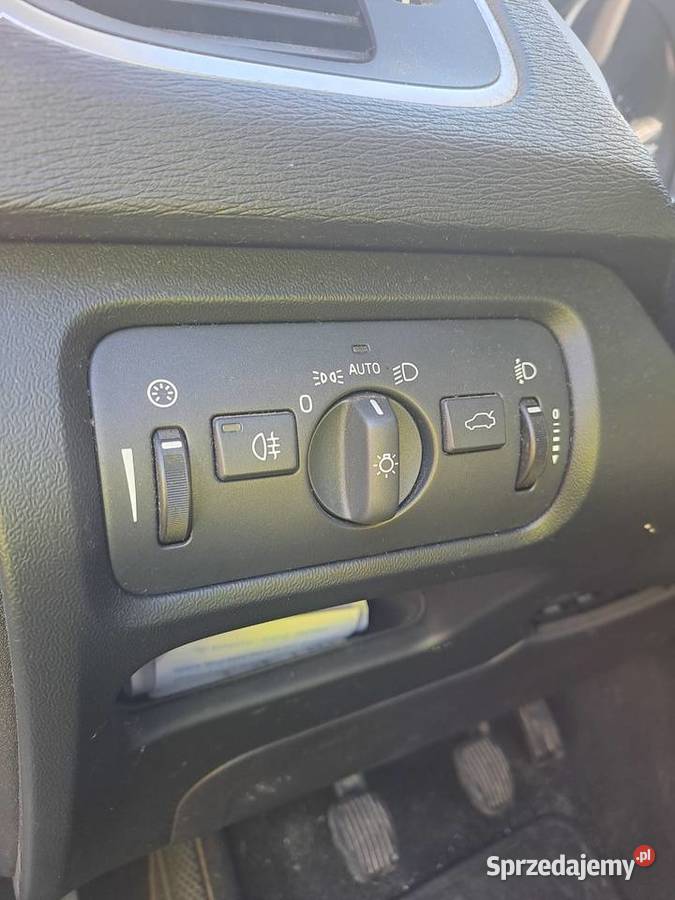 Volvo V40 16 D2 115 euro 5 2013 250 Hak 2 kpl V40 Borki