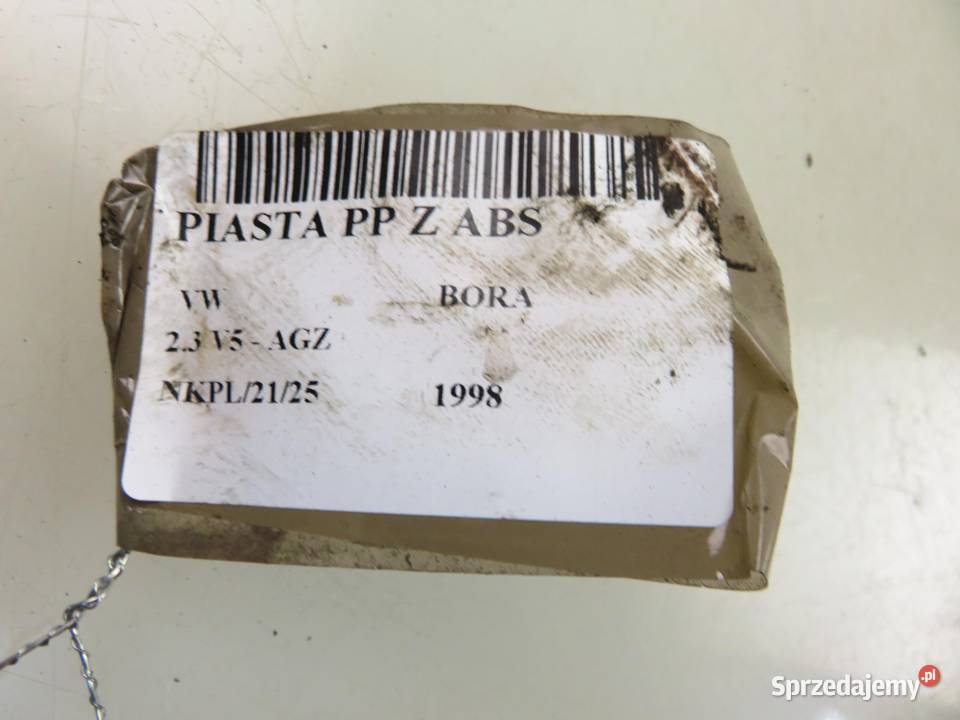 ZWROTNICA PIASTA PRZEDNIA PRAWA VW BORA 23 V5 osobowe Piasty i łożyska kół