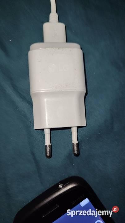 sprzedam telefon komórkowy maxcom sprawną lettko