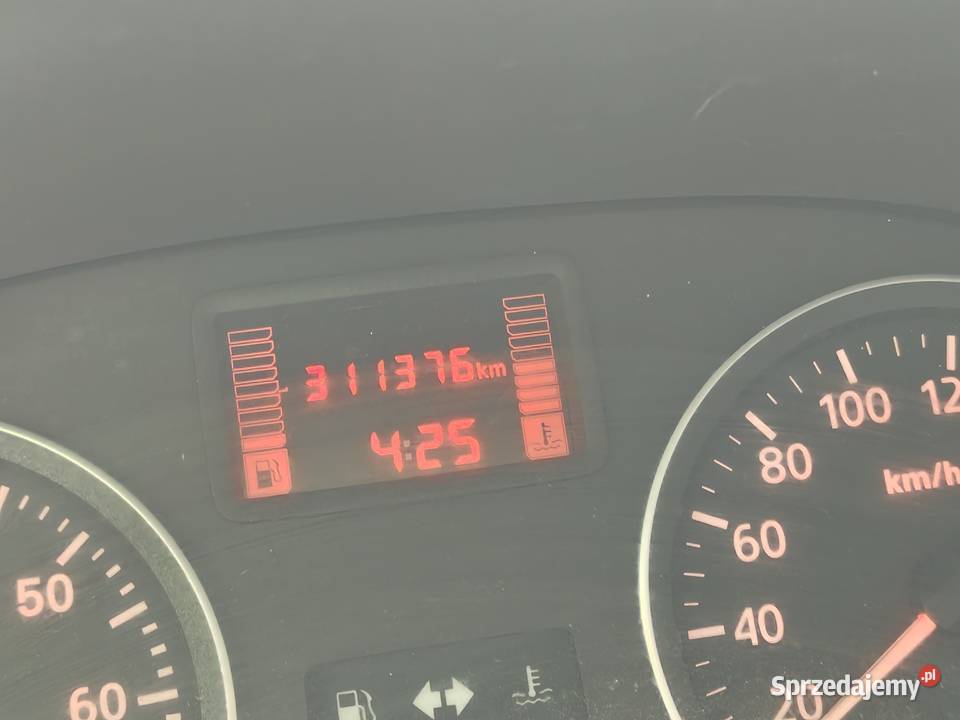Dacia Logan MCV 16bg 2012 Chłodnia Chłodnie mazowieckie Warszawa