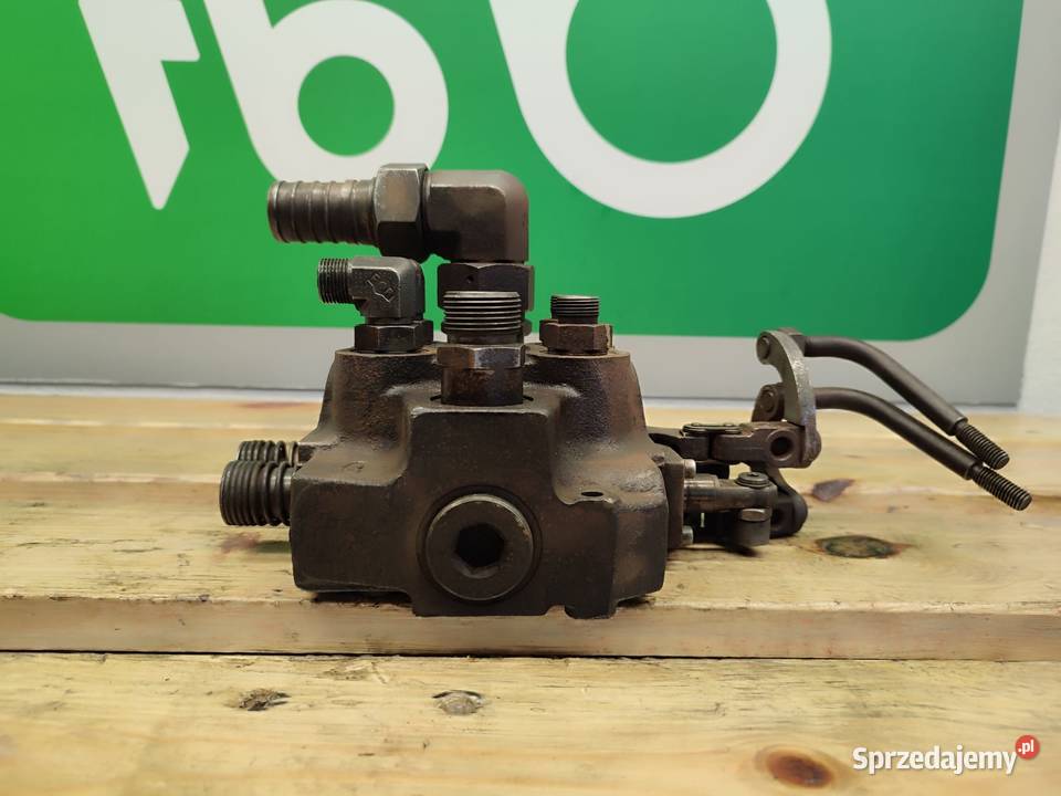 Rozdzielacz hydrauliczny monoblok PC2001777 006 Wilkowo