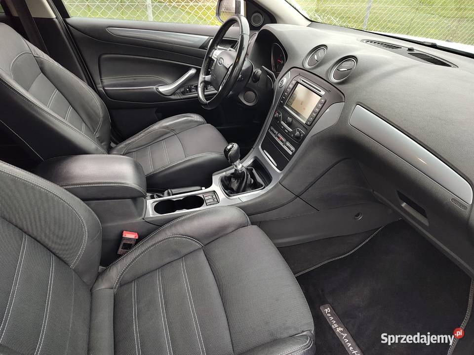 FORD MONDEO 16 BENZYNA