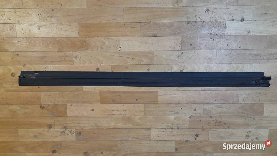 Listwa gumowa audi 80 cabriocoupe drzwi prawa Karpacz