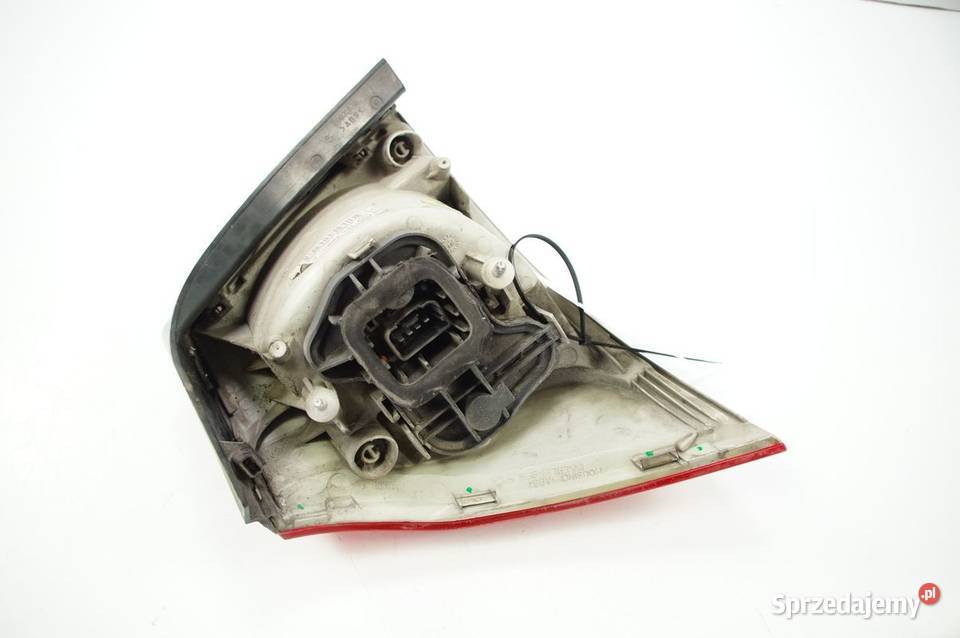 LAMPA PRAWA TYŁ VOLKSWAGEN GOLF V 1K6945096G