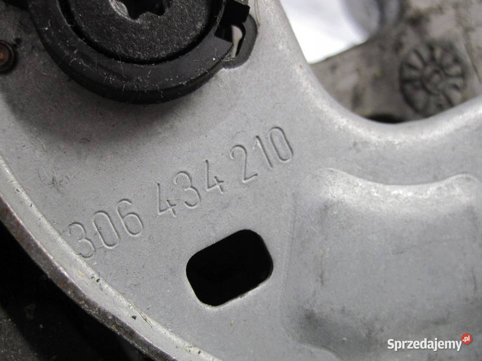 OPEL ASTRA J LIFT 13r kierownica 13351028 Kierownice