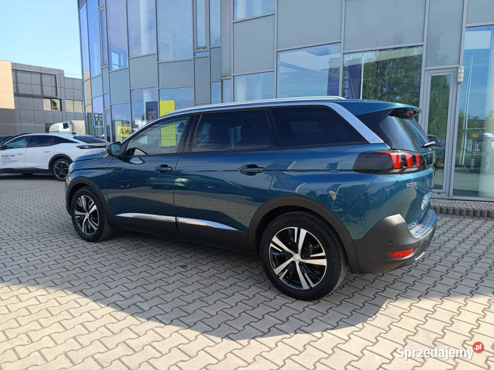 Peugeot 5008 12 130 bogate wyposażenie II 2017 aluminiowe felgi