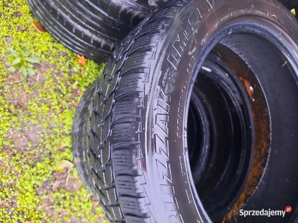 2 opony zimowe Bridgestone 2155517 bieżnik 6mm 4 Damiany
