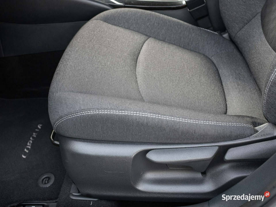Toyota Corolla GD5J13915 Comfort Kcofania 2 asystent pasa ruchu Pępowo
