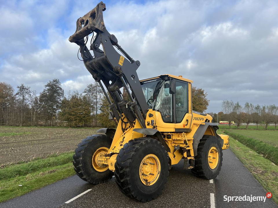 Ladowarka kolowa VOLVO L 90 F Kabina Warszawa