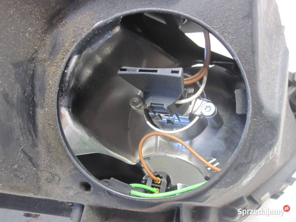 BMW E60 03r lampa prawa przód ANGLIK 15876200 świętokrzyskie