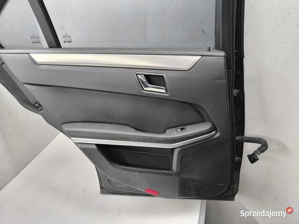 DRZWI LEWY TYŁ KOMPLETNE EKLASA W212 SEDAN wielkopolskie