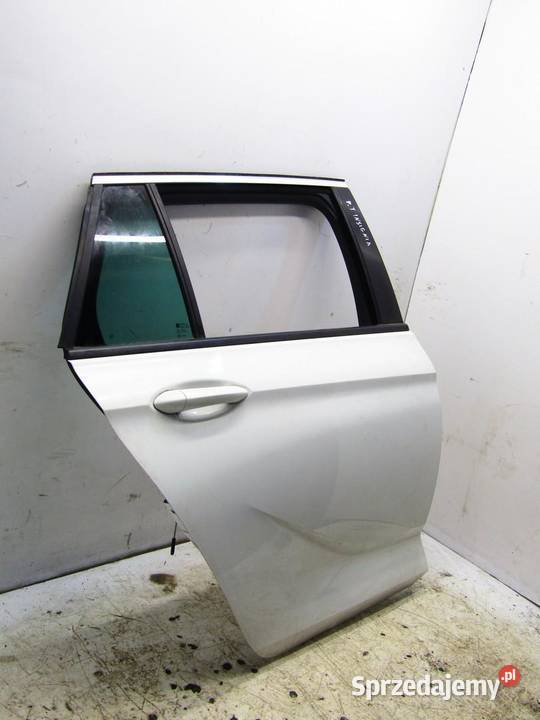 DRZWI TYLNE PRAWY TYŁ Z40R OPEL INSIGNIA B KOMBI sprzedam