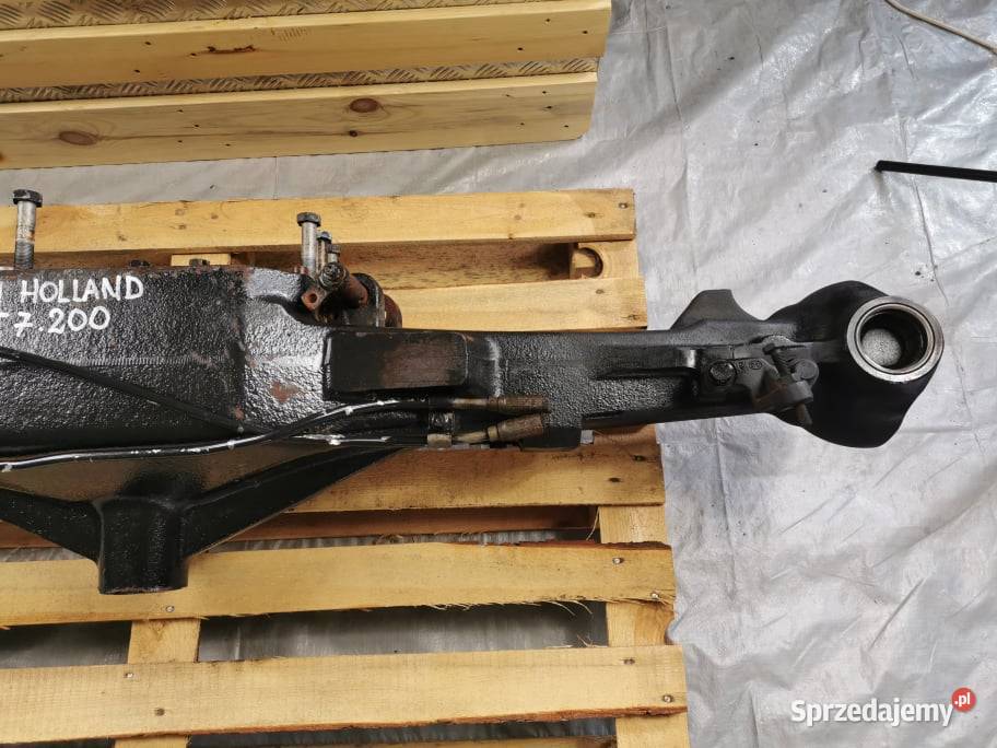 Obudowa osi przedniej Holland T 7200 67565355 Wilkowo sprzedam