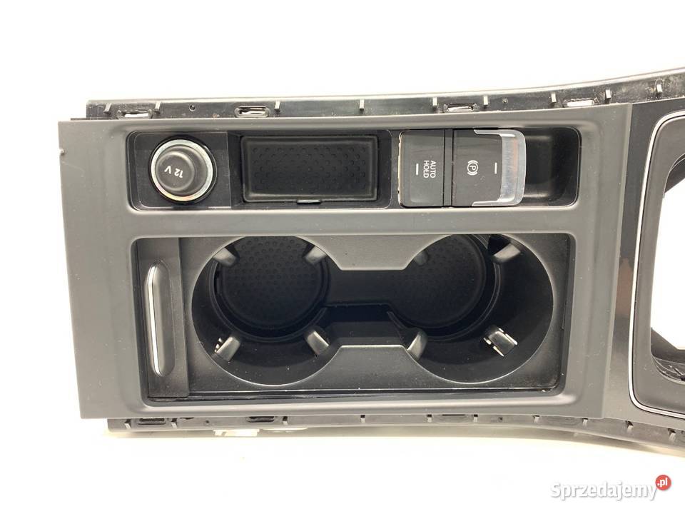 UCHWYT NA NAPOJE VW GOLF VII Kombi KUBKI KUBKÓW