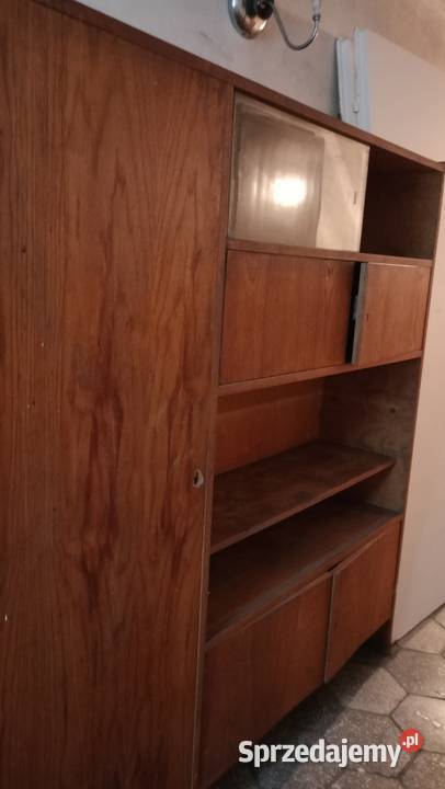 Biblioteczka z szybami i szafą Ręczno sprzedam