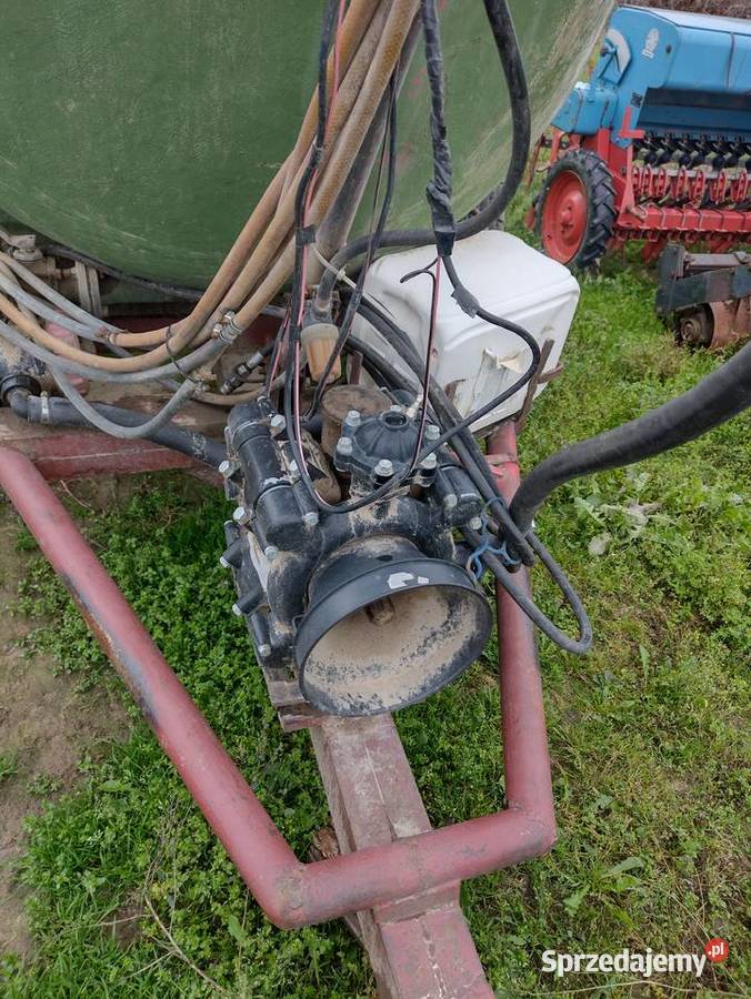 Opryskiwacz 2000 l hydraulika nowa pompa i Zaczepiane lubelskie Spławy Pierwsze sprzedam