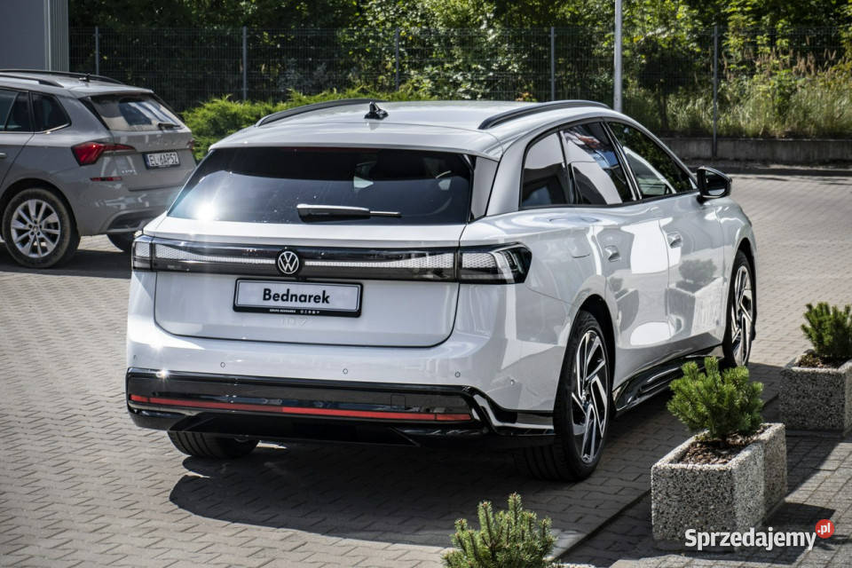 Volkswagen ID7 Tourer Pro 77 kWh 210 kW 286 Łódź