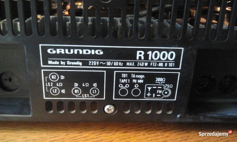 Grundig R1000