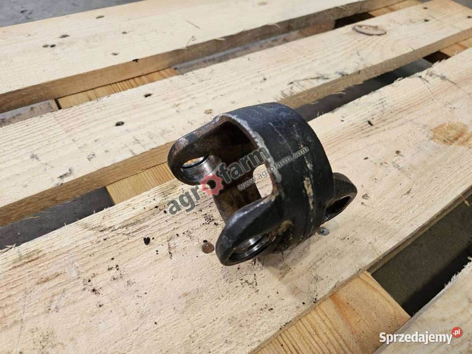 Łącznik półosi Renault Ceres 335 Cergos 350 Byków