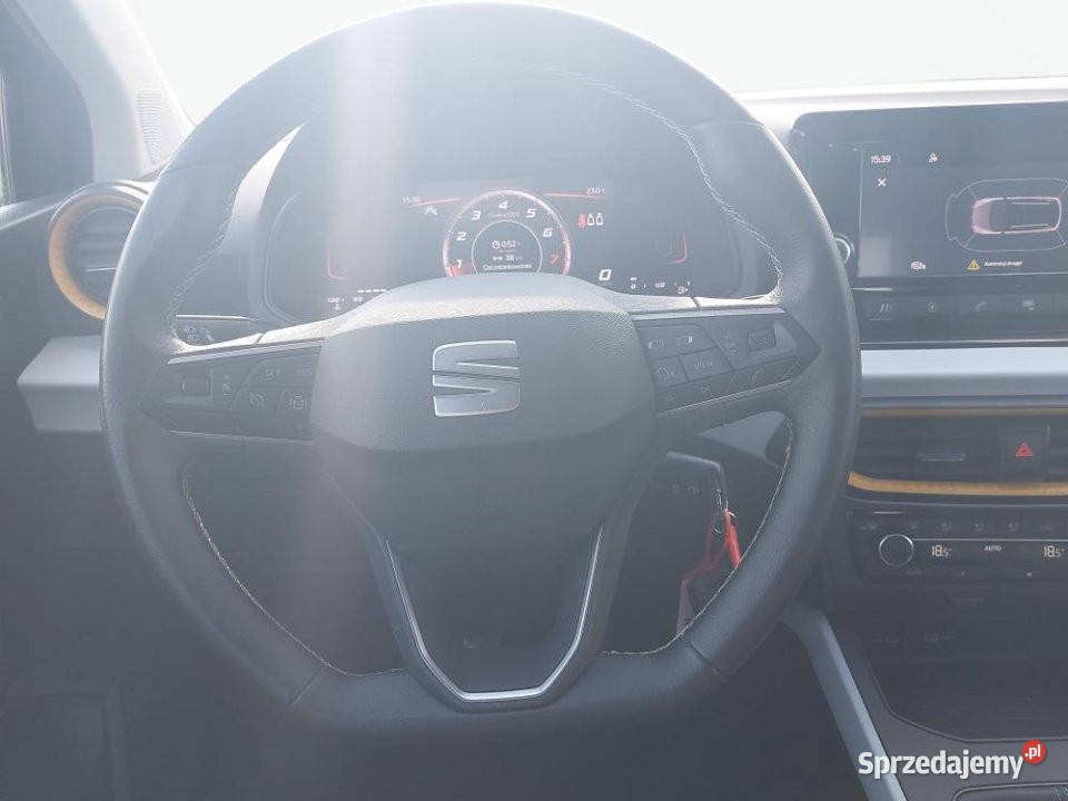 SEAT Arona 2024r Salon Niski przebieg Kamera