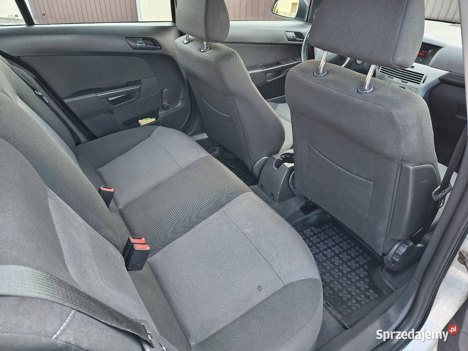 Opel Astra H 16 115 2011 115KM łódzkie Glinnik