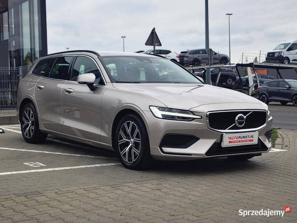 Volvo V60 2023r FV23 Automat Aktywny tempomat Poznań