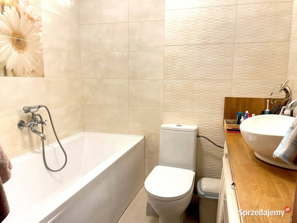 Dom który daje przestrzeń do piwnica Szewce