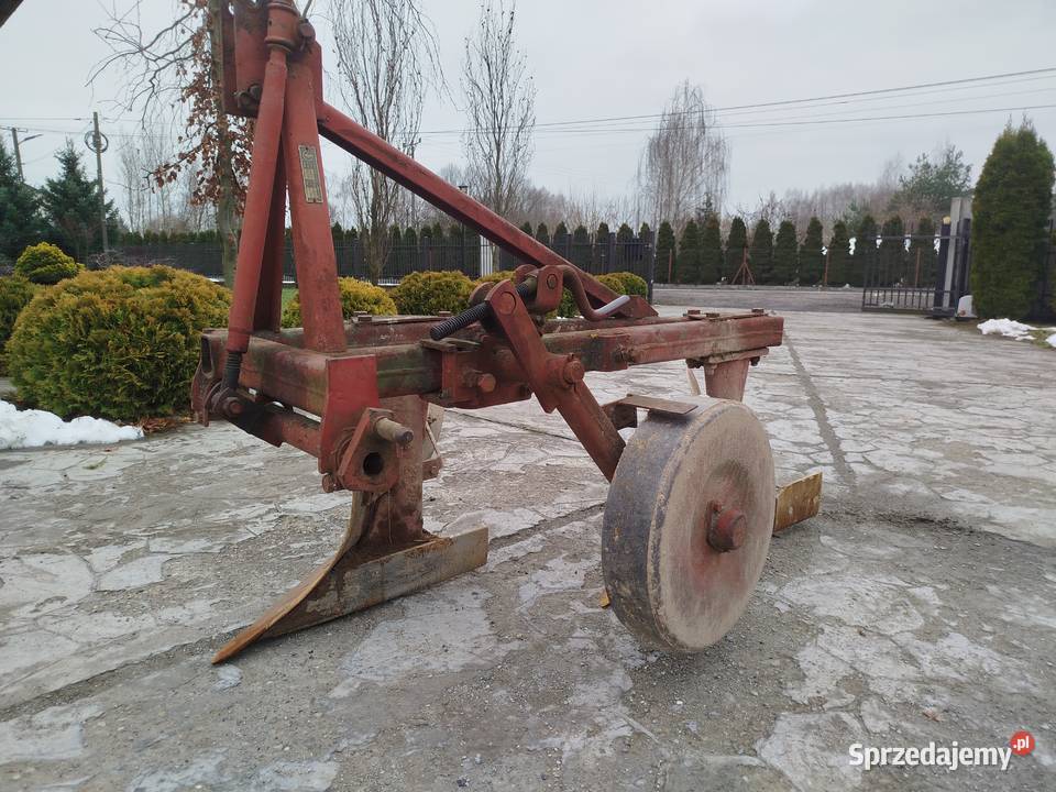 Pługi dwuskibowe agromet unia Grudziądz nieuszkodzony Rzeszów