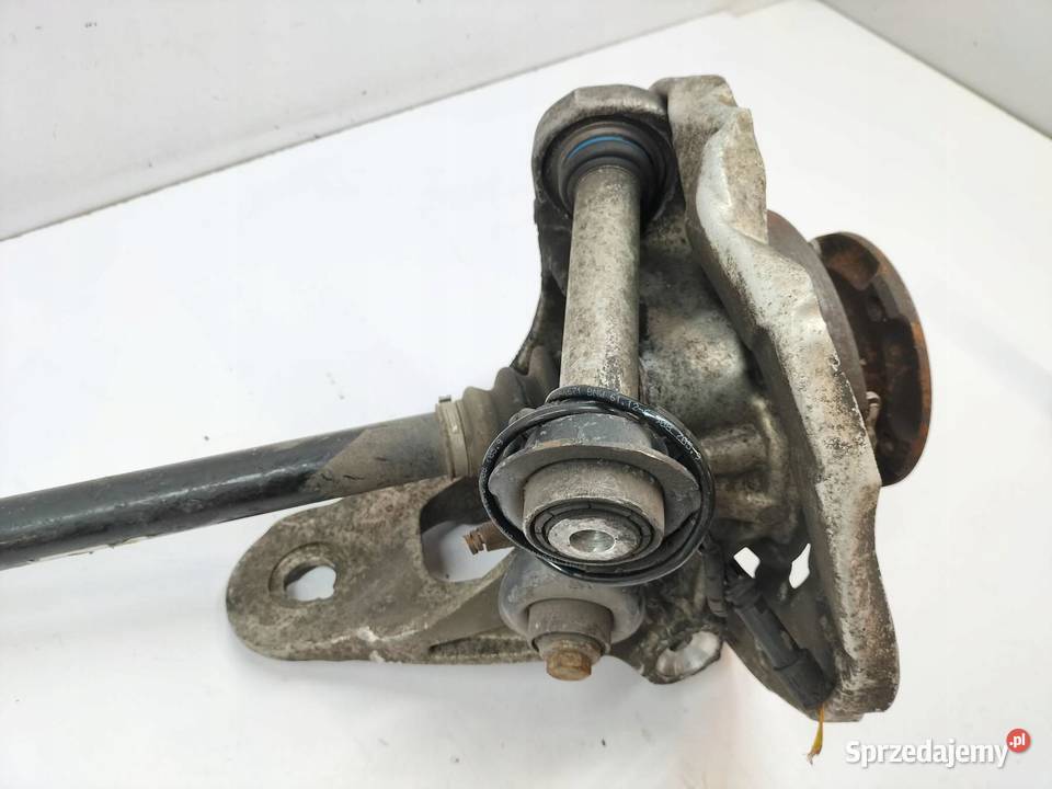ZWROTNICA PRAWY TYŁ PÓŁOŚ 30 D 235 7564128 Bmw
