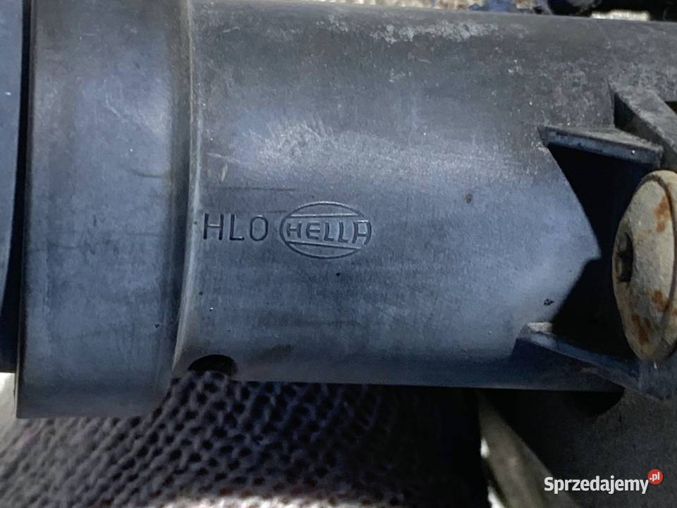 SPRYSKIWACZ REFLEKTORA PRAWY PRZÓD VW TOUAREG