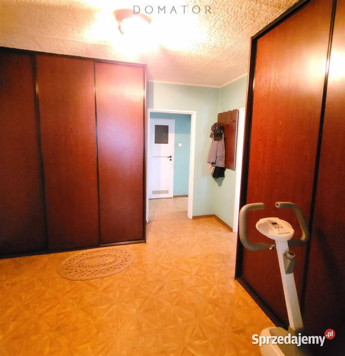 Mieszkanie 6459m2 3 pokoje Chorzów Rok budowy 1993