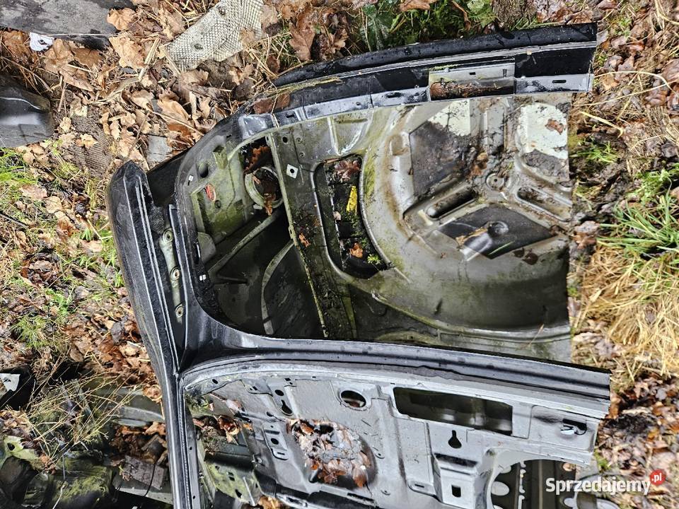 Audi A4 B7 Sedan 8E0 Blotnik Prawy tył Cwiartka małopolskie Skawina