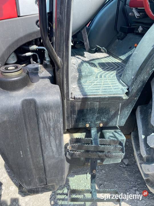 Używany Ciągnik rolniczy HATTAT T4110 4WD Rzędziany