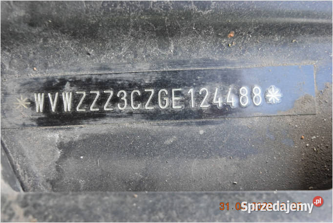 VOLKSWAGEN PASSAT 2015 179800 ccm 180 230974km Warszawa