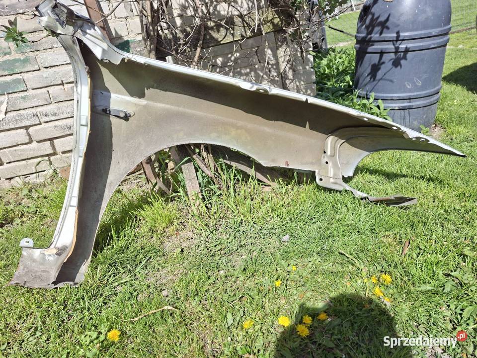 Błotnik Alfa Romeo 147 osobowe Czernięcin Główny sprzedam