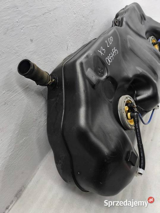 ZBIORNIK BAK PALIWA 20D BMW X3 E83 6758611
