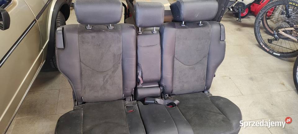 Kanapa tył przesuwna Toyota Rav bagażnik Jelenia Góra