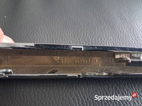 LISTWA CHROM ZDERZAKA PRZÓD PRAWA TOYOTA YARIS Szynwałd
