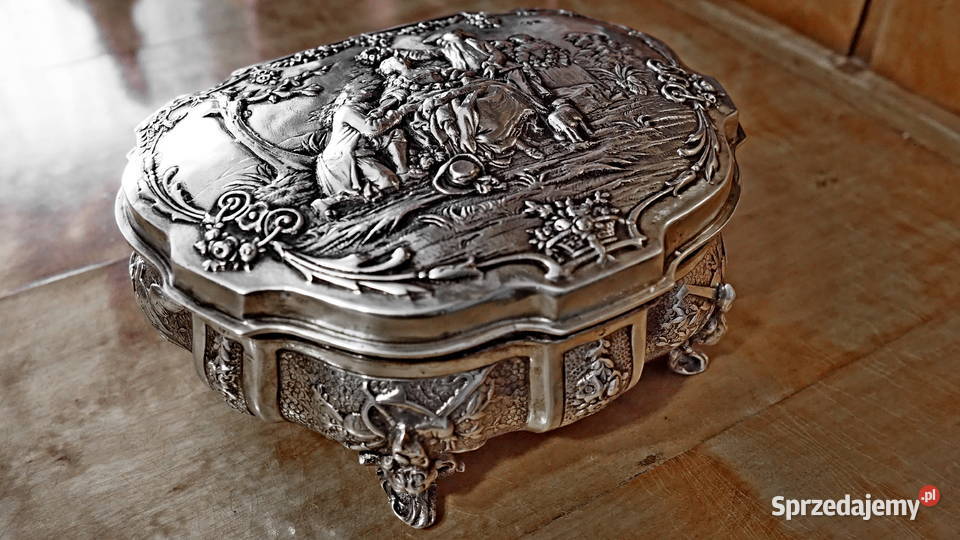 Srebrne pudełkoszkatuła wielka Hanau o wadze 545 Zgorzelec