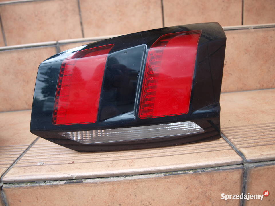 Peugeot 5008 lampy tył w klapę Led 2017 2022r wielkopolskie