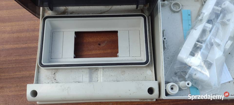 Rozdzielnia na bezpieczniki Gołcza