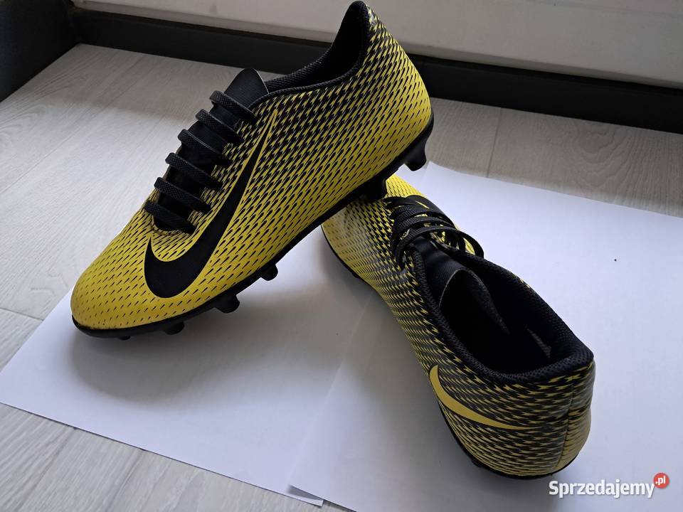 Buty treningowe korki NIKE Downshifter 9 40